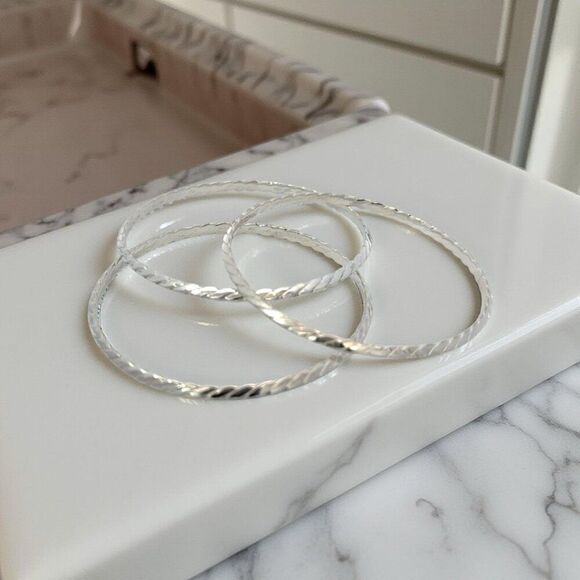 Tiffany & Co Single Bangle Bracelet Sterling Silver Estate TIF870 - Picture 12 of 15